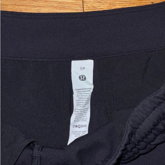 Lululemon Tapered-Leg Mid-Rise Pant 7/8 Length *Luxtreme Trouser $128 - Picture 5 of 16